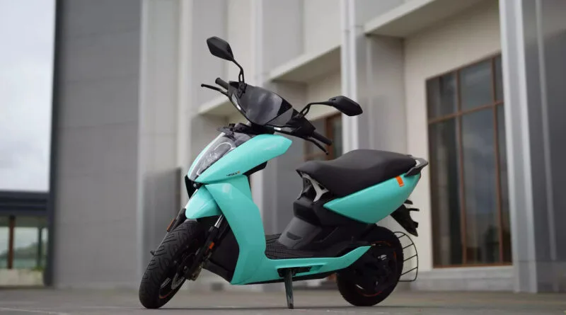 Ather Energy lança 3ª geração da scooter elétrica 450X com bateria maior e outras melhorias