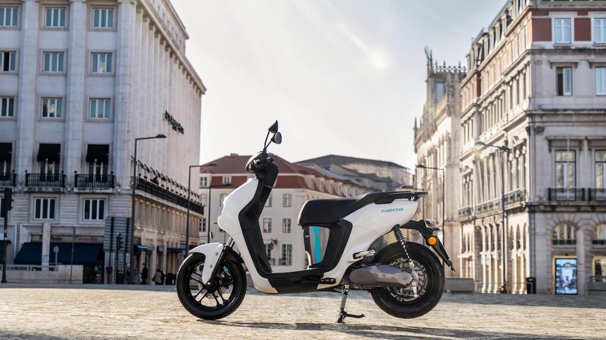 A Transformação das Cidades Inteligentes com Scooters Elétricas