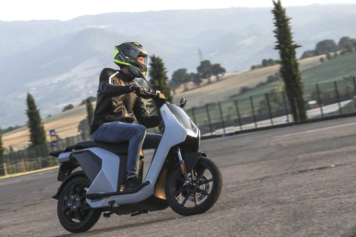 Legislação Comparativa: Scooters Elétricas na América Latina