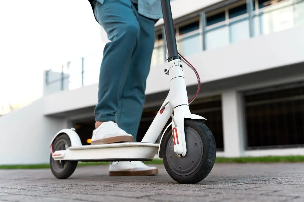 Vantagens e Desvantagens de Scooters Elétricas Compartilhadas