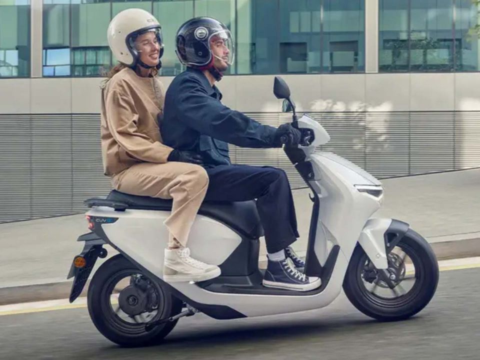 Perfis de Consumidor: Quem está Comprando Scooters Elétricas?