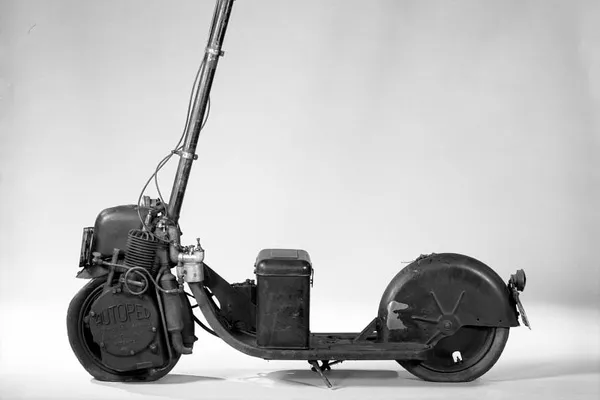 Quando surgiu a primeira Scooter elétrica?