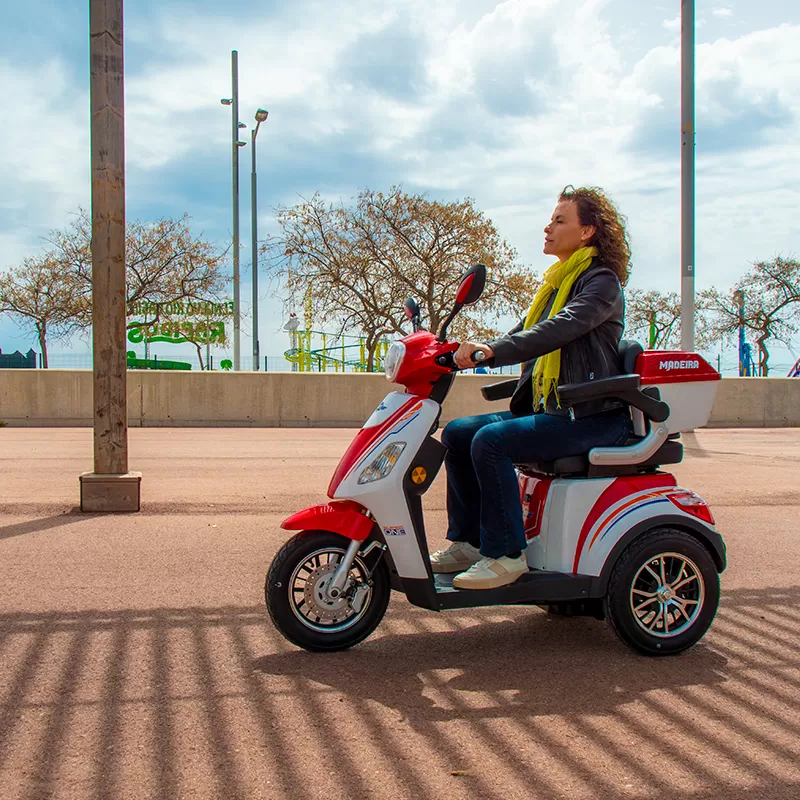 Scooter Elétrica para Pessoas com Mobilidade Reduzida: Inovação e Acessibilidade